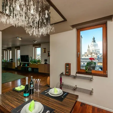 Skyline View With En Sauna Budapest