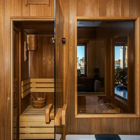 Skyline View With En Sauna 布达佩斯